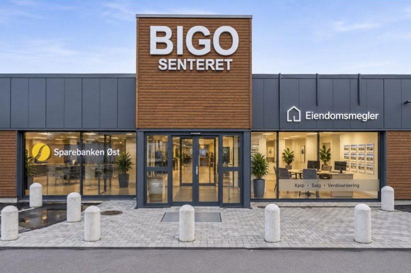Illustrasjon av Bigo Senteret med eiendomsmeglerkontor i et av de ledige lokalene