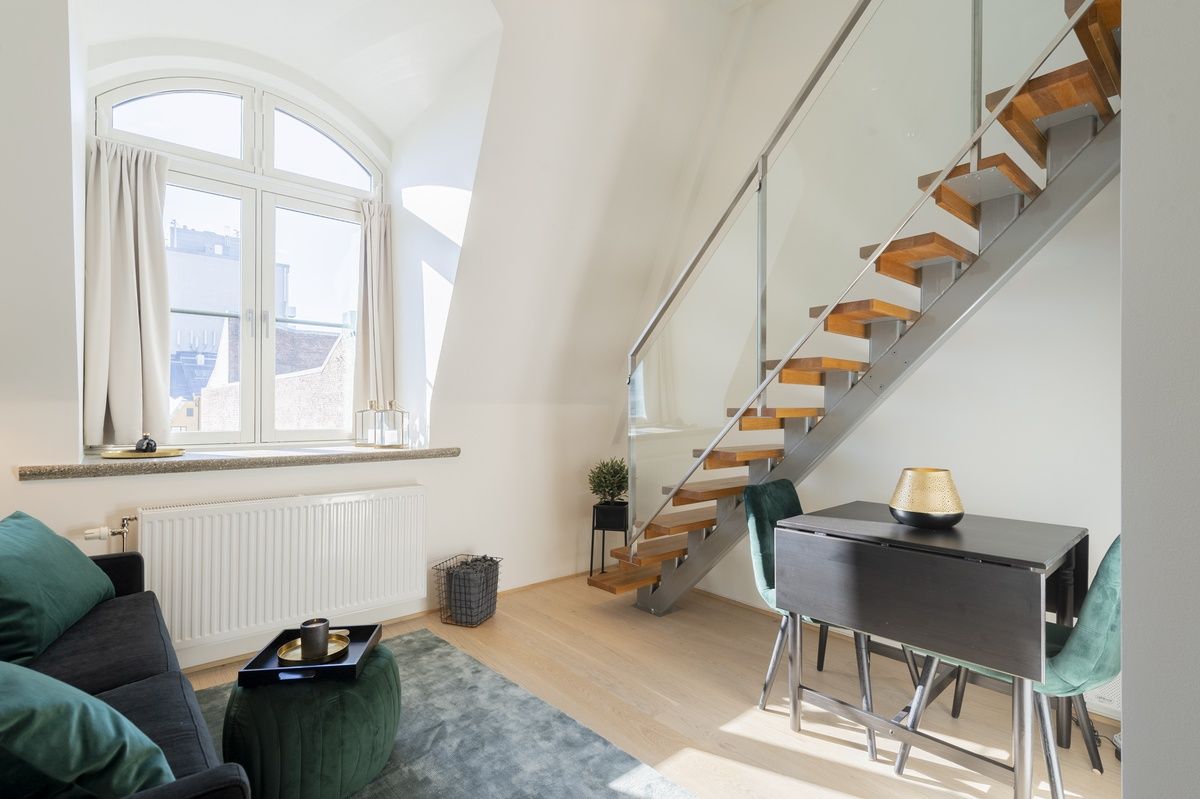 Studio med hems og trapp i Posthallen, Tollbugata 13
